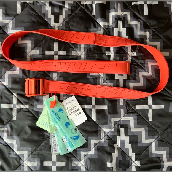 Off-white Gummy Industrial Belt - Picture 2 of 7